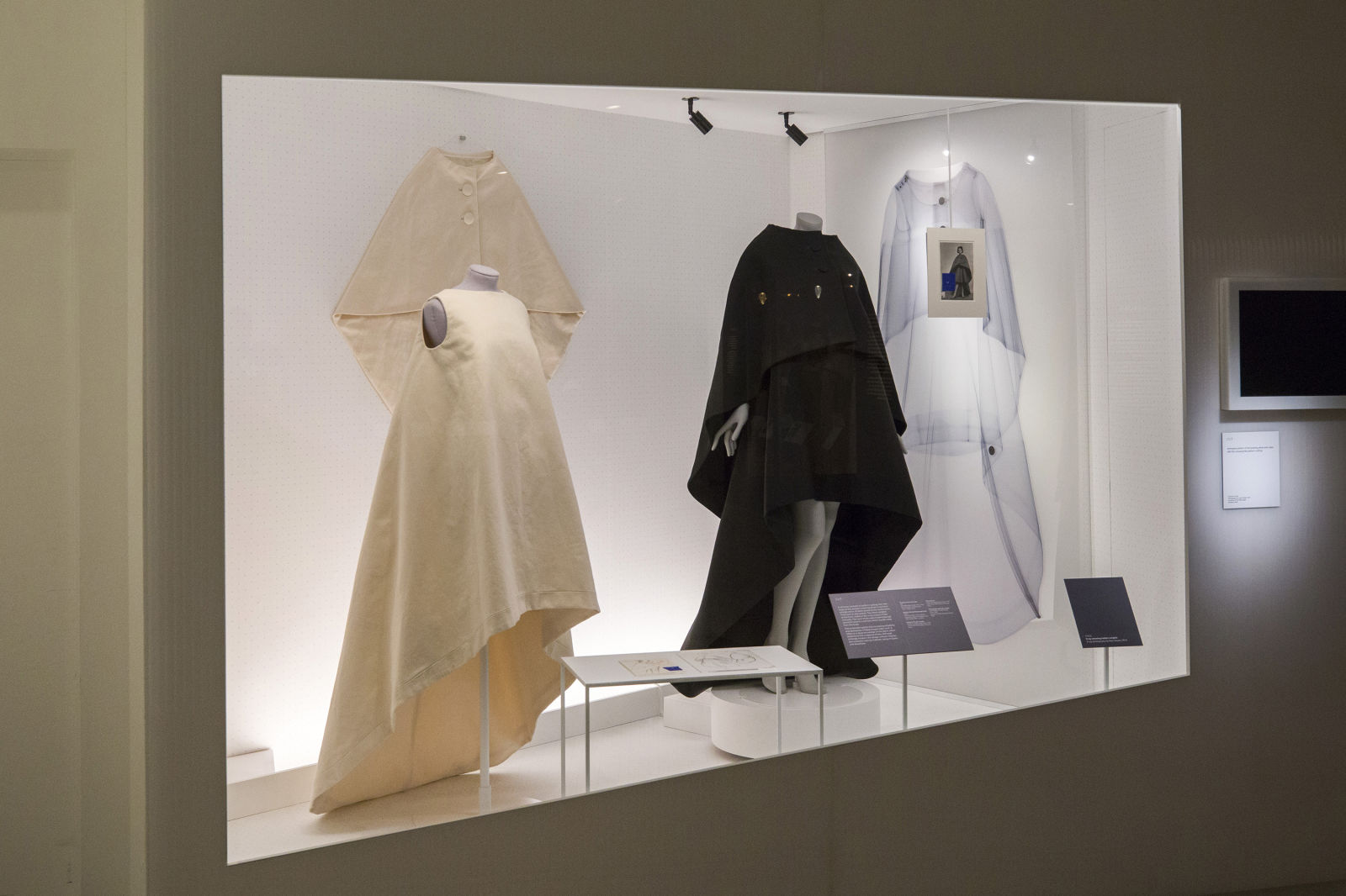 balenciaga 2